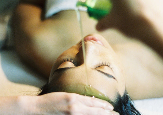 Hair Oiling for Oily Hair: Finding Balance